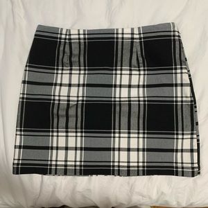 black and white plaid skirt